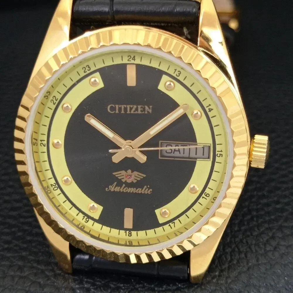 Vintage 1983 Citizen Automatic Mens Gold Watch W/daydate & Yellow accents